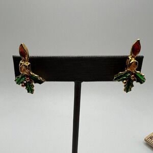 Vintage‎ Corel Candle Holiday Earrings Clip On Christmas Enamel Gold Tone